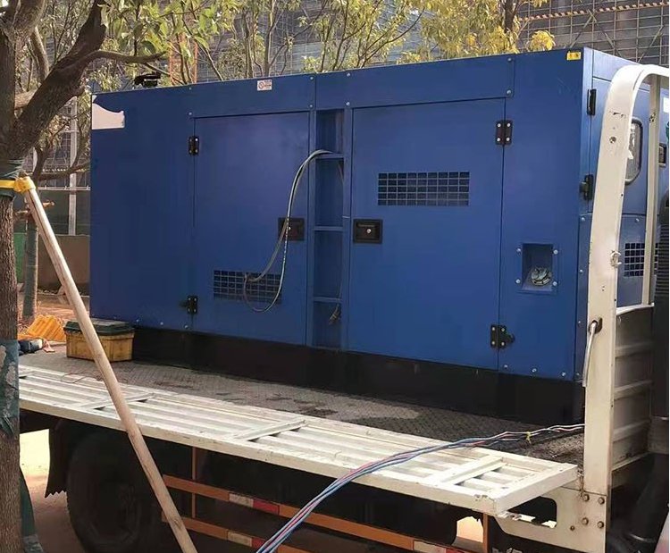 五华柴油发电机组空气滤清器多久更换一次？