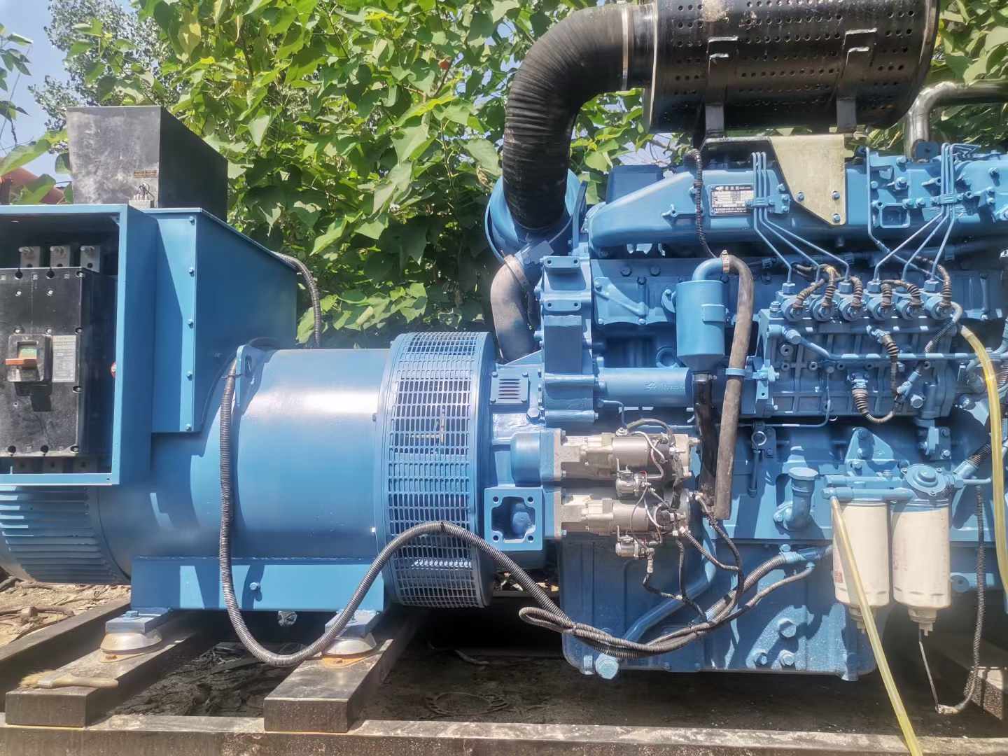 五华详细说明降低 800kW 柴油发电机输出电流波动的方法